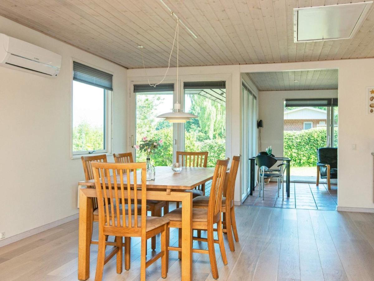 4 Person Holiday Home In B Rkop Børkop Zewnętrze zdjęcie